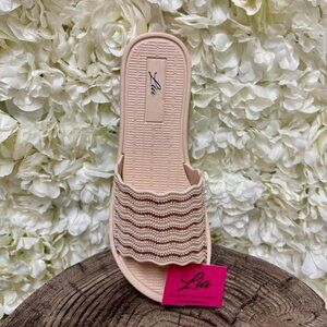 Beige Sandal with Gold Wavy Details